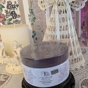 Royale Rescue Revitalizing Hair Mask